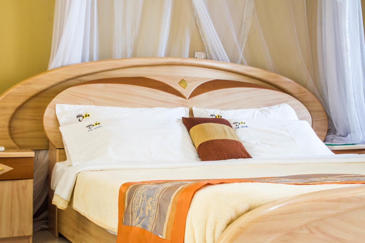 Desert Breeze Hotel Arua Luaran gambar